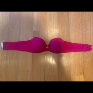 Never worn Victoria Secret Strapless Bikini Top